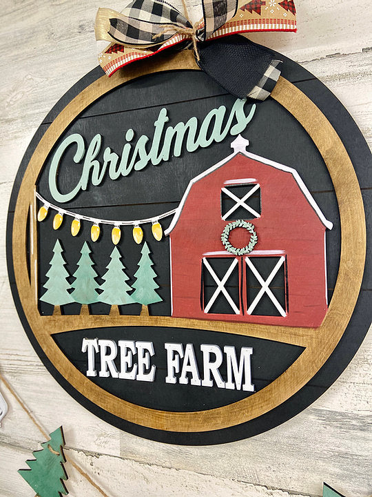 Christmas Tree Farm with Barn Round