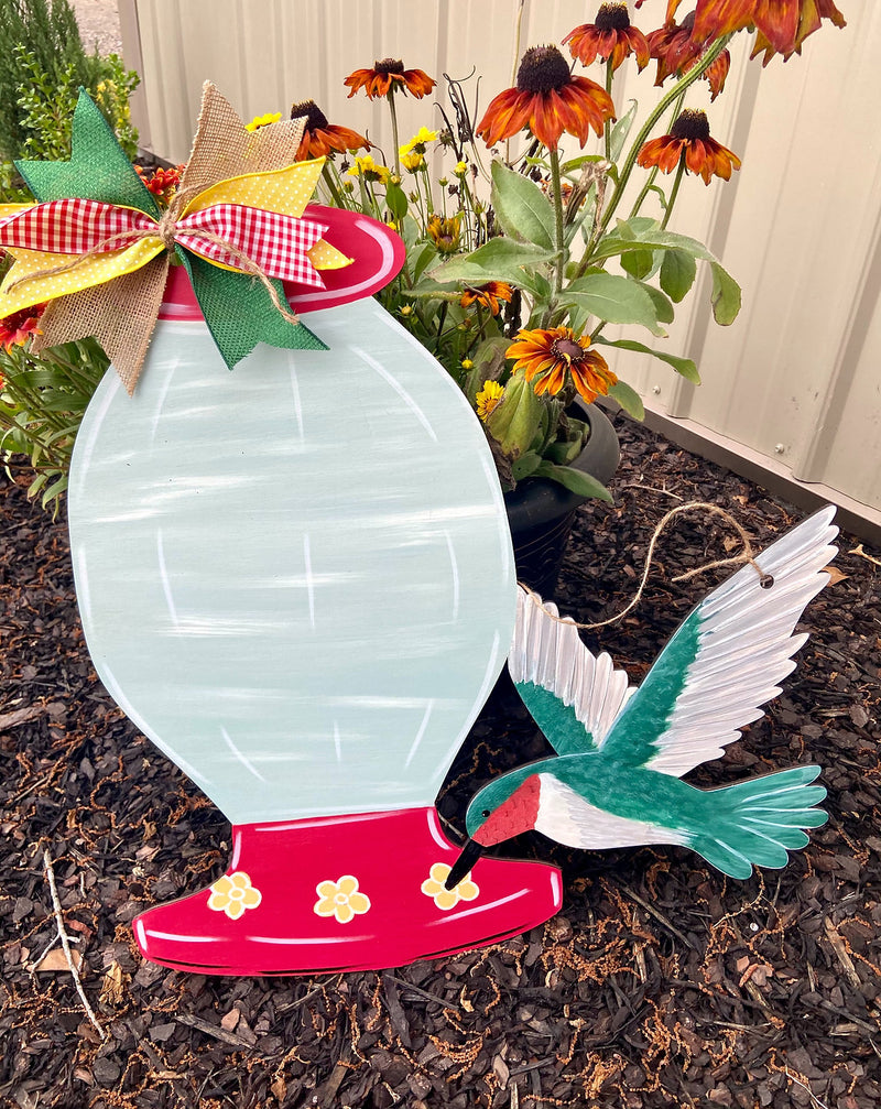 Hummingbird with Feeder 22 Inch Round Sign Pre-Order